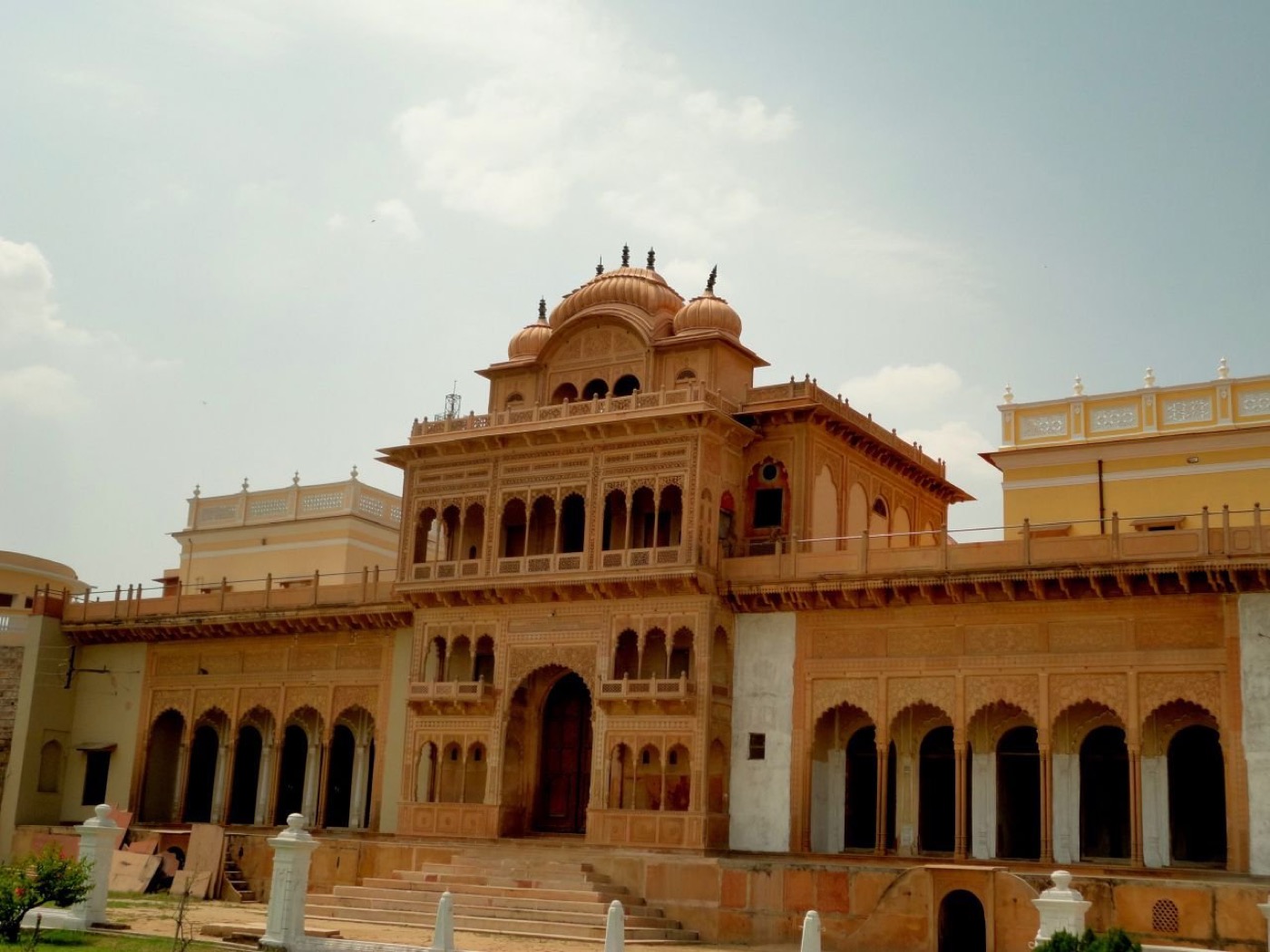 Fort Gabhana Palace facade